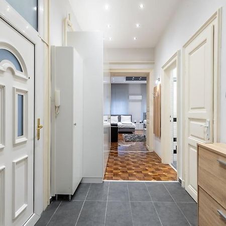 Bold Base Apartment Budapest Bagian luar foto
