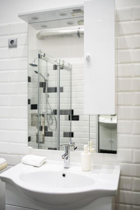 Bold Base Apartment Budapest Bagian luar foto