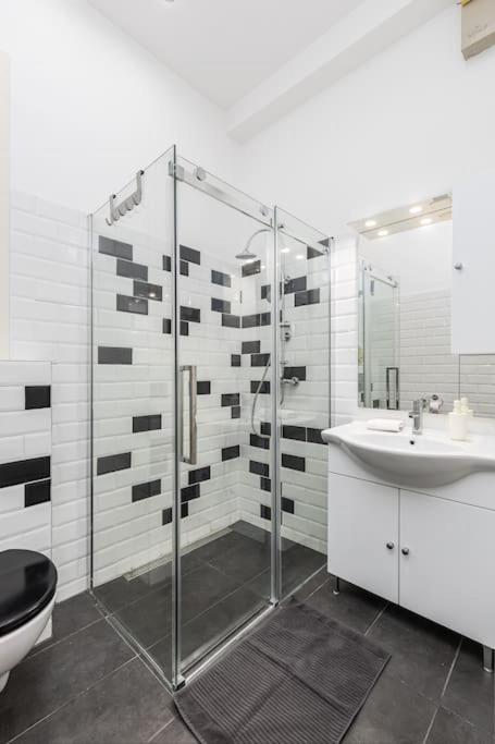 Bold Base Apartment Budapest Bagian luar foto